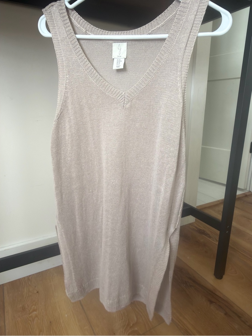 Joie Beige Sleeveless V-Neck Knit Tunic
